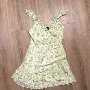 Forever 21 green and white ruffle floral summer mini dress size M NWT